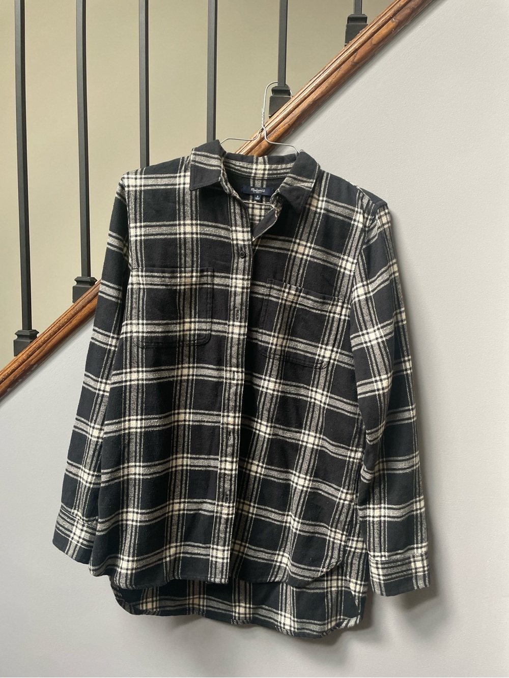 Madewell Black and Cream Plaid Button-Front Shirt Jacket